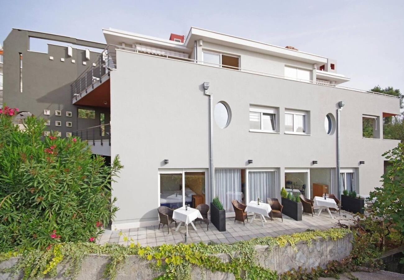 Apartments Javi - Free Private Parking Trogir Exterior foto