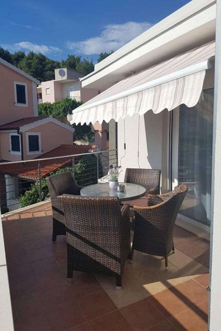 Apartments Javi - Free Private Parking Trogir Exterior foto