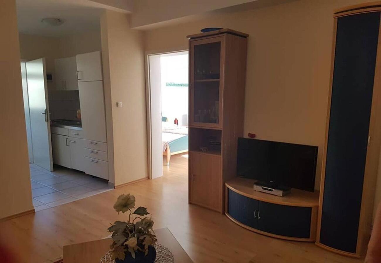 Apartments Javi - Free Private Parking Trogir Exterior foto